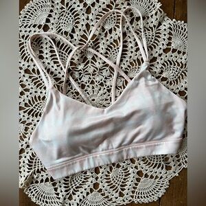 NWOT Women’s old navy M sports bra